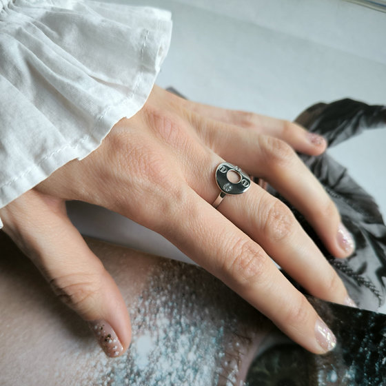 Silver ring with cubic zirconia