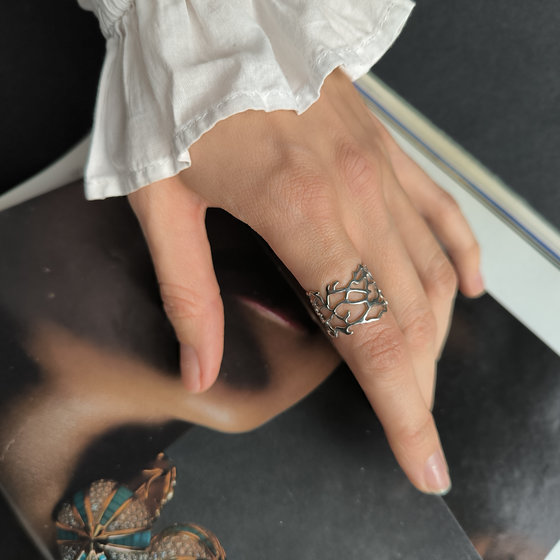 Silver ring without stones