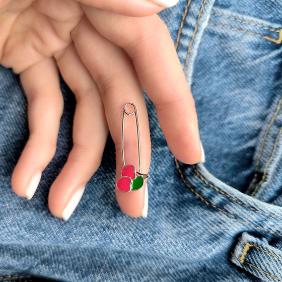 Silver pendant with yemallu