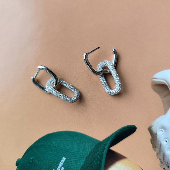 Срібні сережки з фіанітами