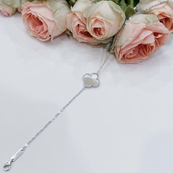 Silver bracelet with mother-of-pearl