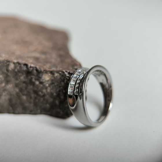Silver Ring with Fianites