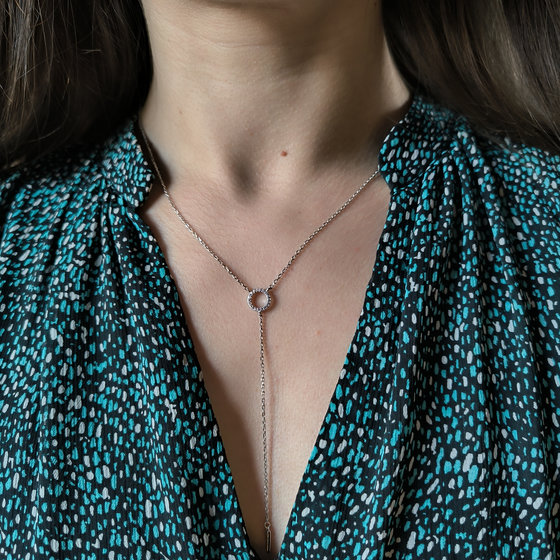 Silver necklace with phianites