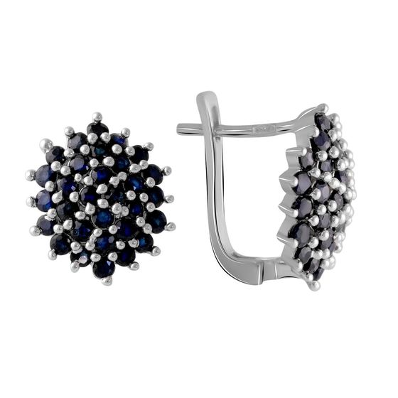 Silver earrings with a 2.813-carat sapphire