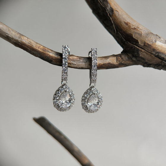 Silver earrings with cubic zirconia