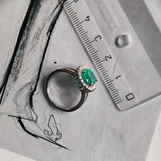 Срібна каблучка з агатом, фіанітами