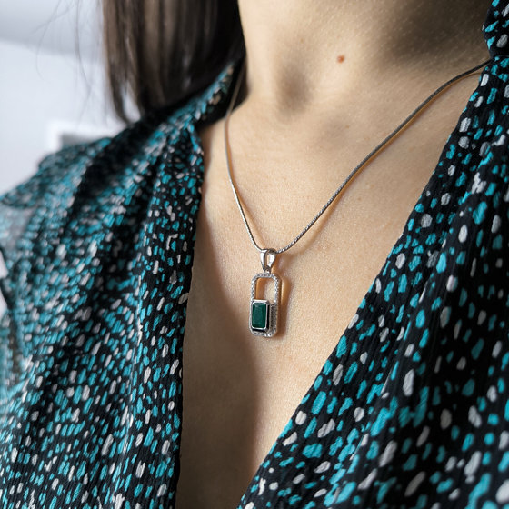 Срібна підвіска з агатом 1.338ct, фіанітами