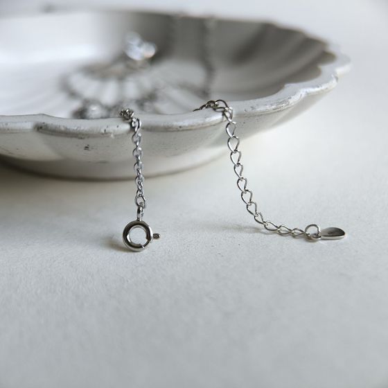 Silver necklace without stones