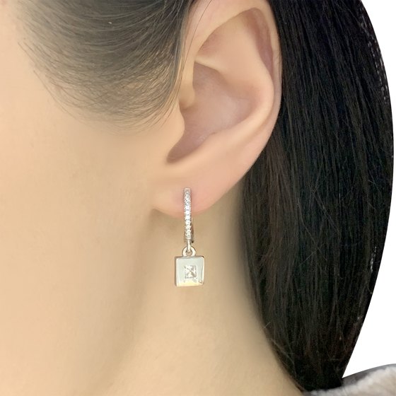 Срібні сережки з фіанітами