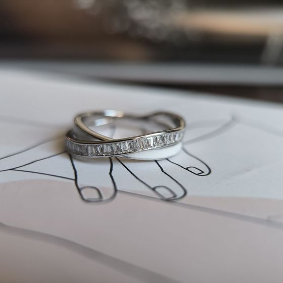 Silver ring with yemallu, fianites