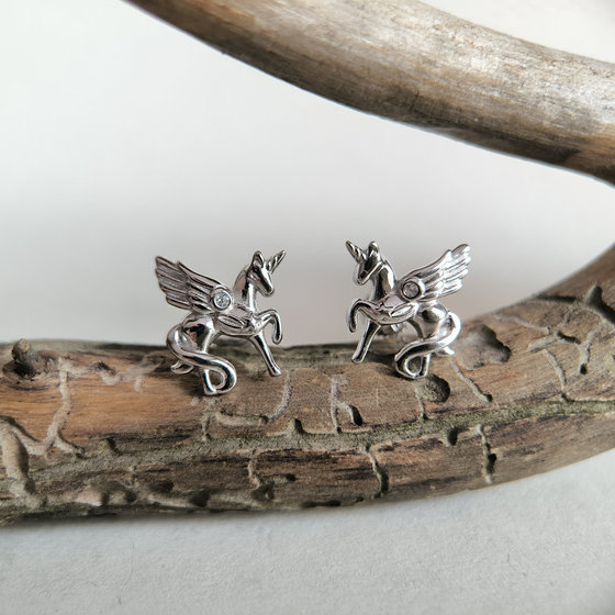 Silver earrings with Phianites