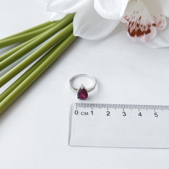 Серебряное кольцо с рубином 2.57ct