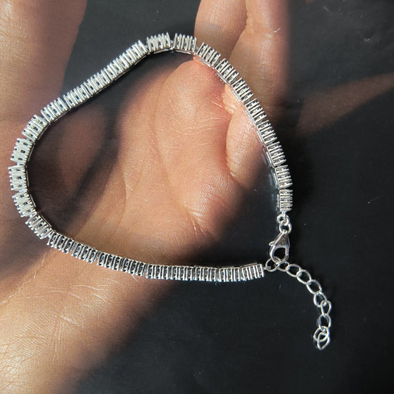 Срібний браслет з сапфіром 4,35 карата