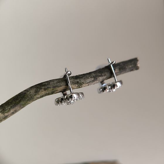 Серебряные серьги с фианитами