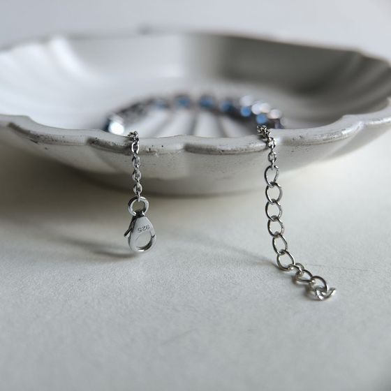 Silver bracelet with sapphire nano 4.788ct