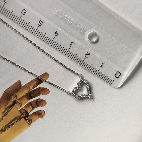 Silver necklace with cubic zirconia