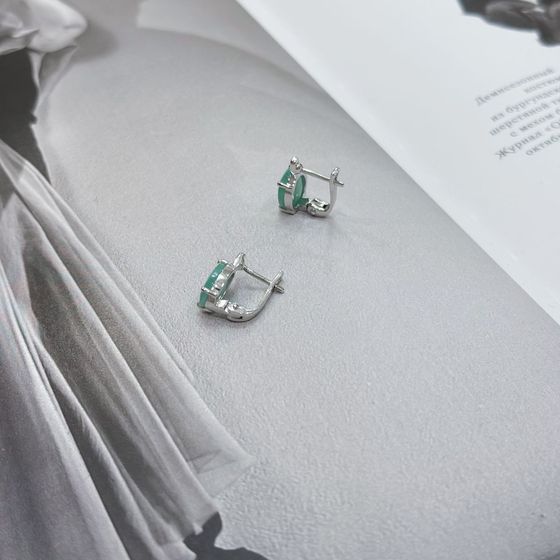 Срібні сережки зі смарагдом 4,808 карата