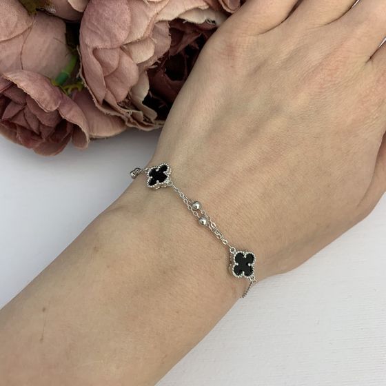 Silver bracelet with onyx