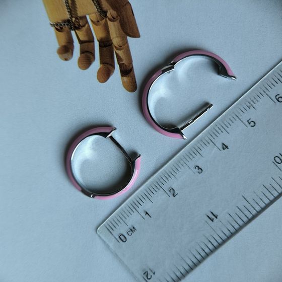 Срібні сережки з фіанітами, емаллю