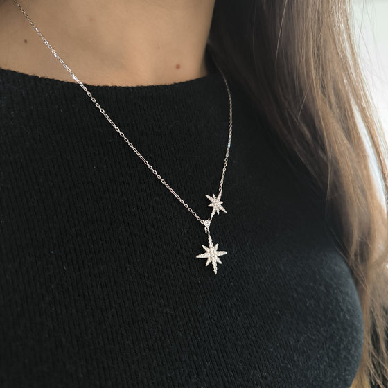 Silver necklace with cubic zirconia