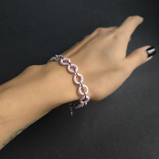 Silver bracelet with ceramics