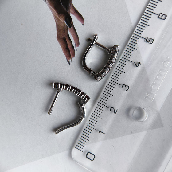 Silver earrings with garnet 1.369ct
