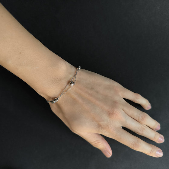Silver bracelet without stones
