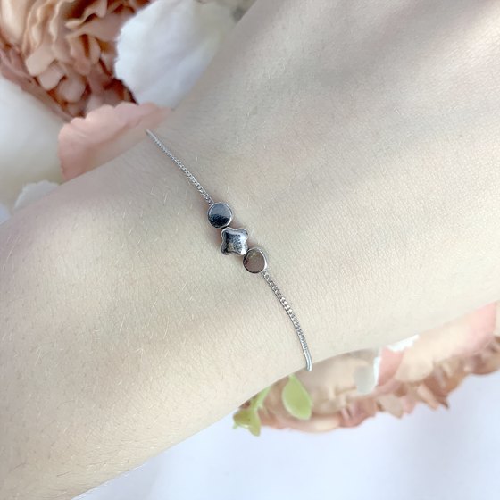 Silver bracelet without stones