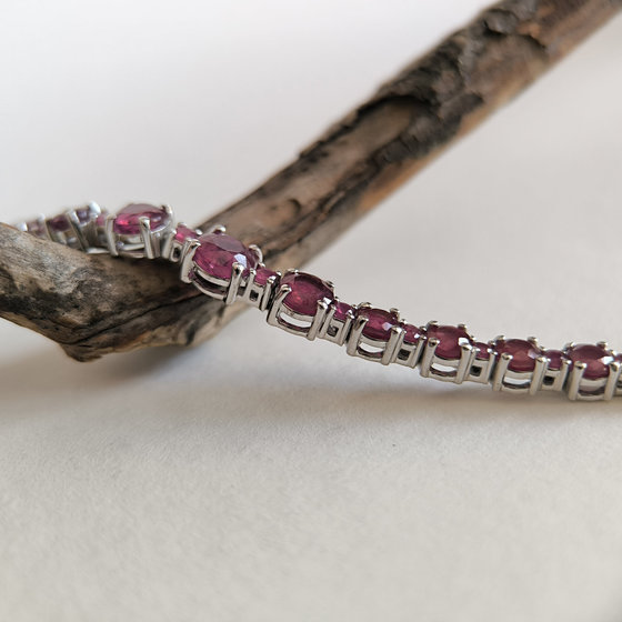 Срібний браслет з рубіном 10,845 карат