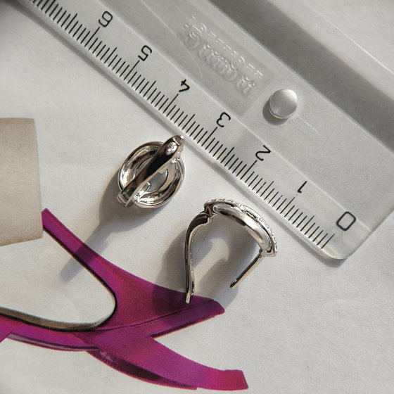 Silver earrings with cubic zirconia