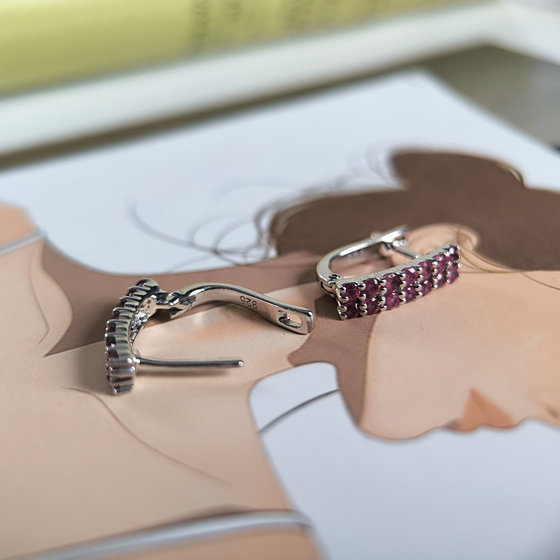Silver earrings with ruby 1.351ct