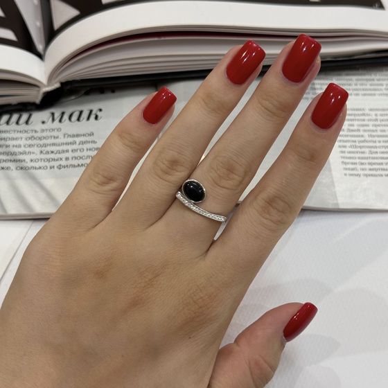 Silver ring with onyx
