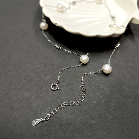 Серебряное колье с жемчугом барочным