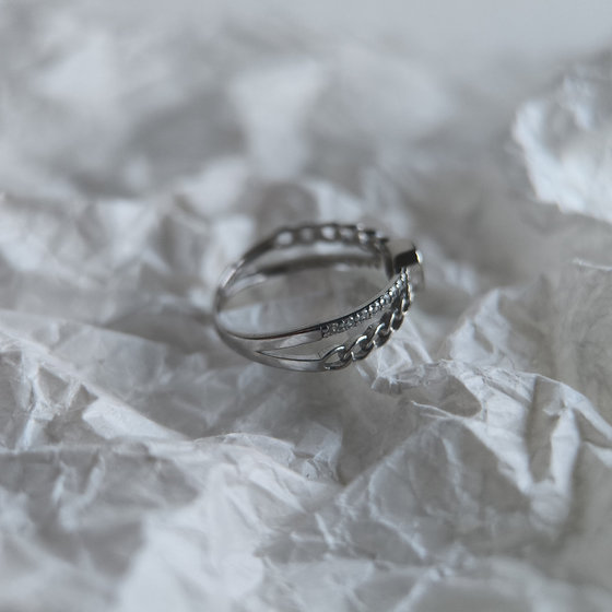 Silver ring with cubic zirconia