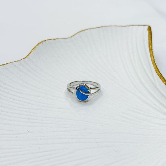 Sterling silver ring with opal 1.025ct