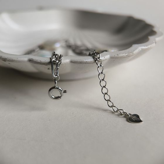 Silver bracelet with baroque pearls