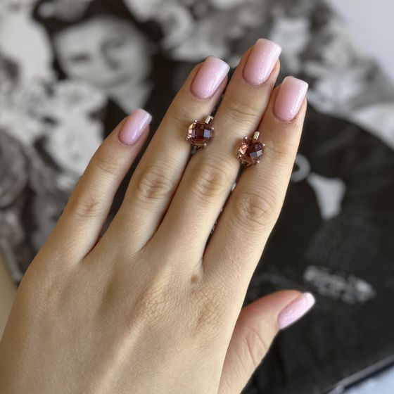 Silver ring with sultanite