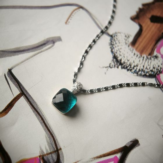 Срібна підвіска з фіанітами