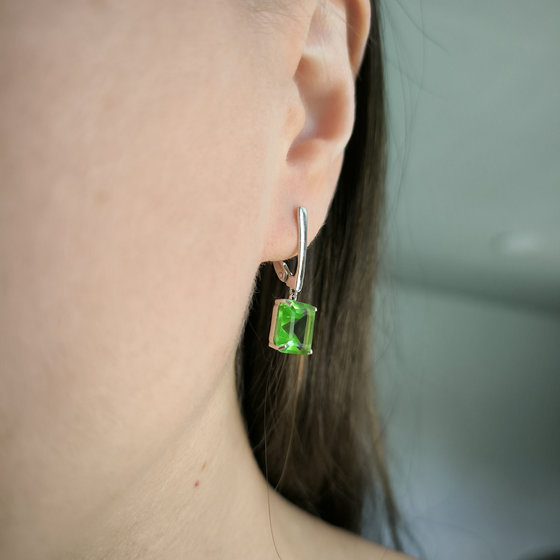 Серебряные серьги с хризолітом 8.505ct