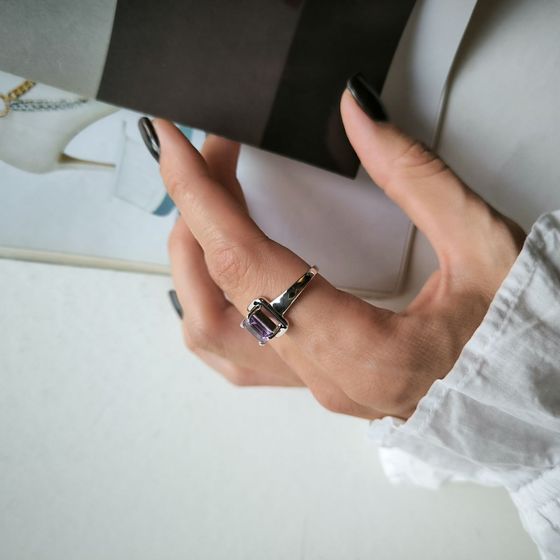 Срібна каблучка з аметистом 2.4ct