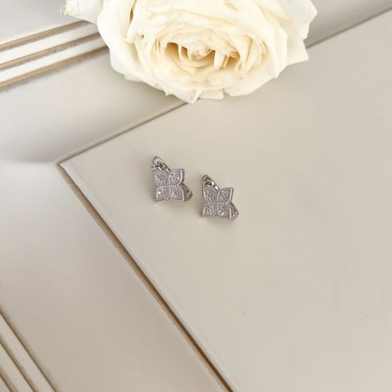 Срібні сережки з фіанітами