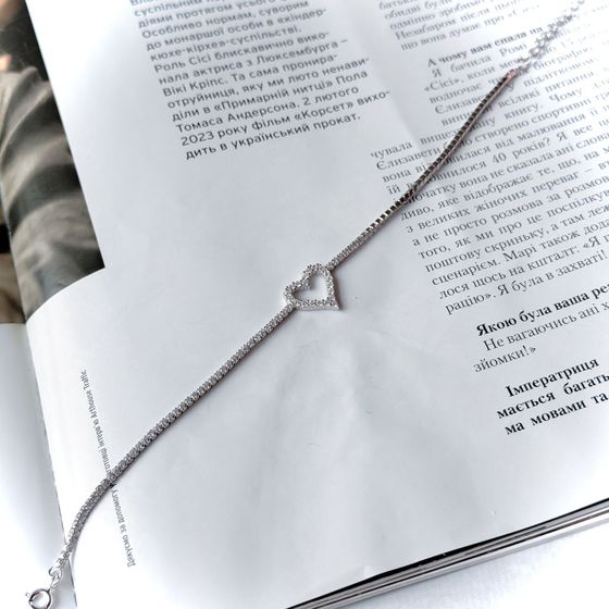Silver bracelet with phianites