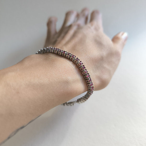 Silver bracelet with ruby 7.707ct