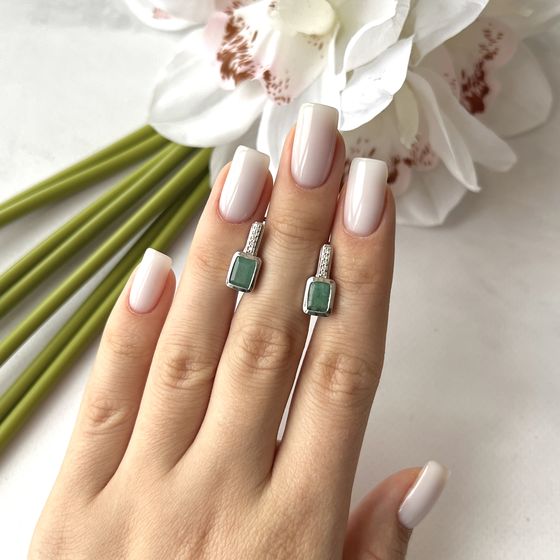 Срібні сережки зі смарагдом 1,923 карата