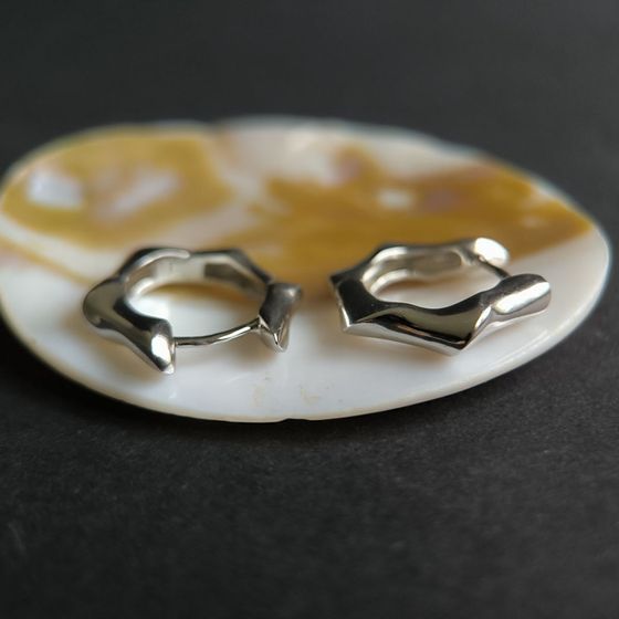 Срібні сережки без каменів