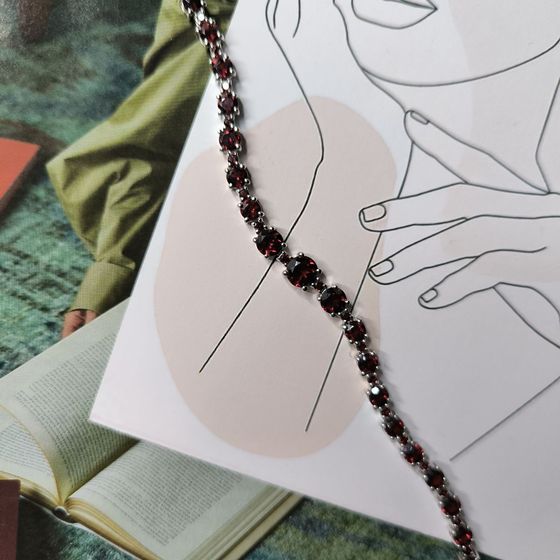 Срібний браслет із гранатом 9,14 карата