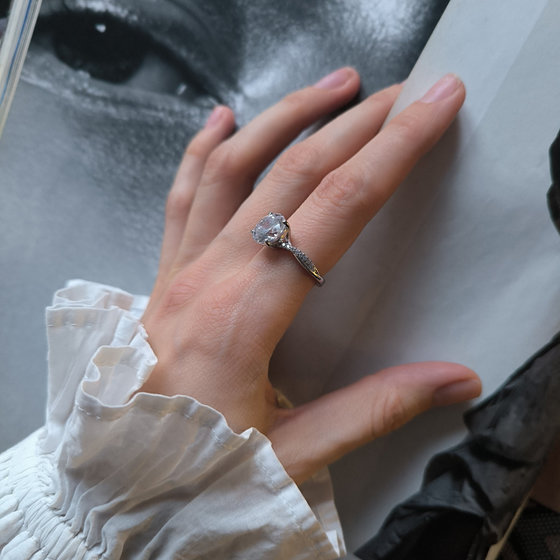 Silver ring with cubic zirconia