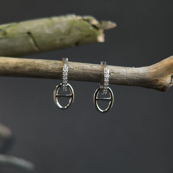 Срібні сережки з фіанітами