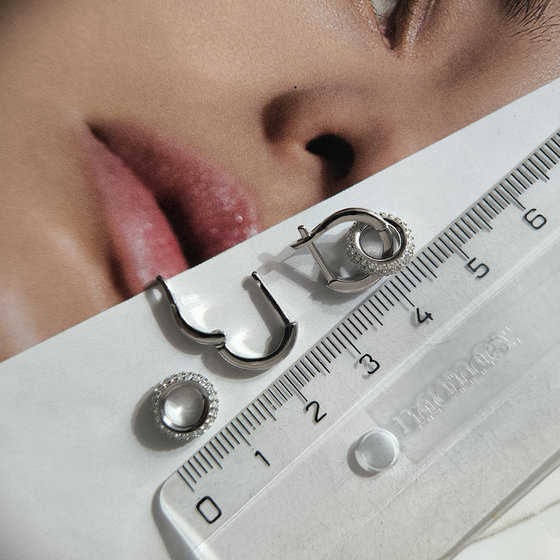 Срібні сережки з фіанітами