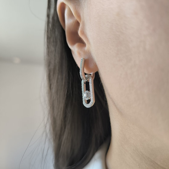 Silver earrings with cubic zirconia